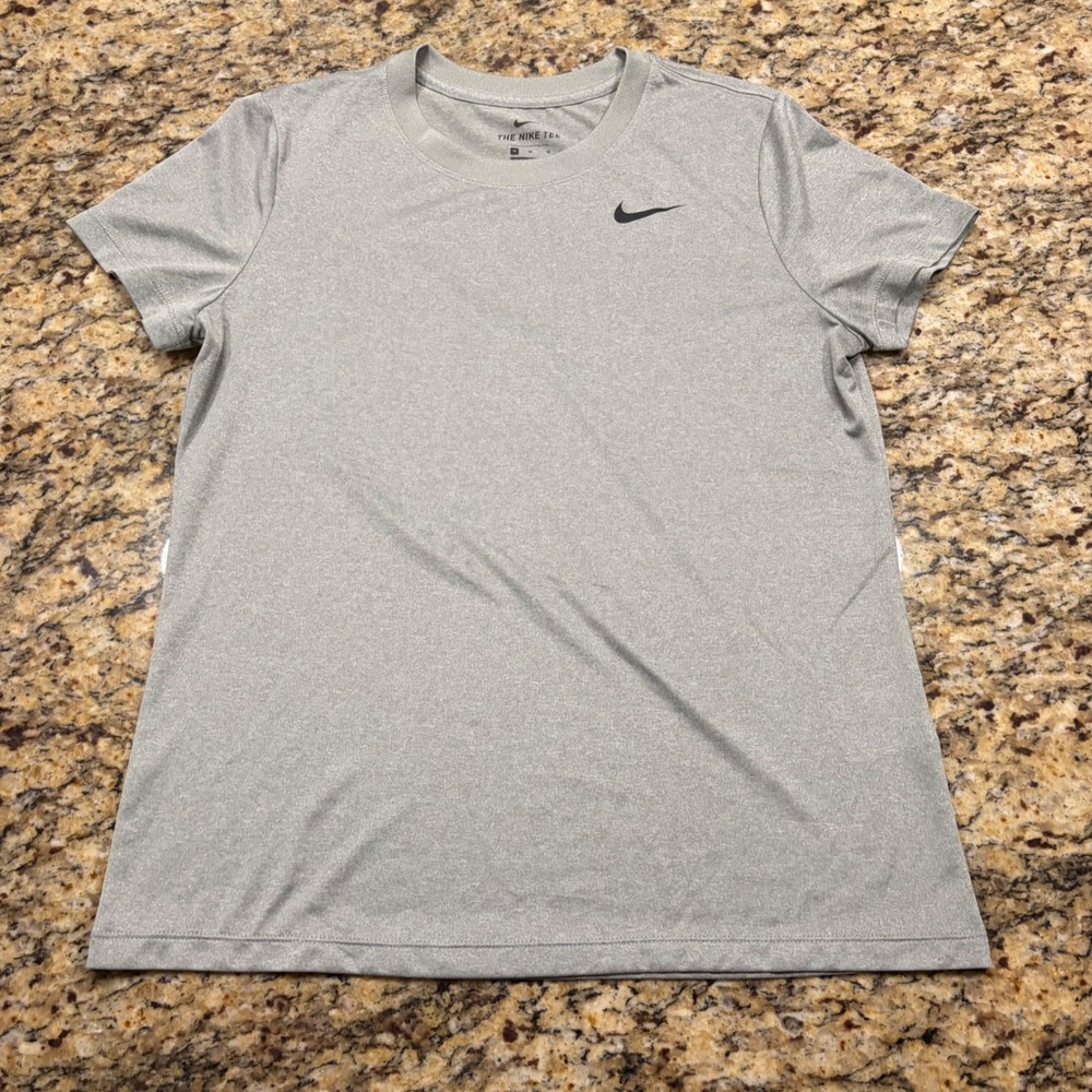 Nike Mens Dri-FIT Legend Training T-Shirt Heather Gray Swoosh Logo Size M